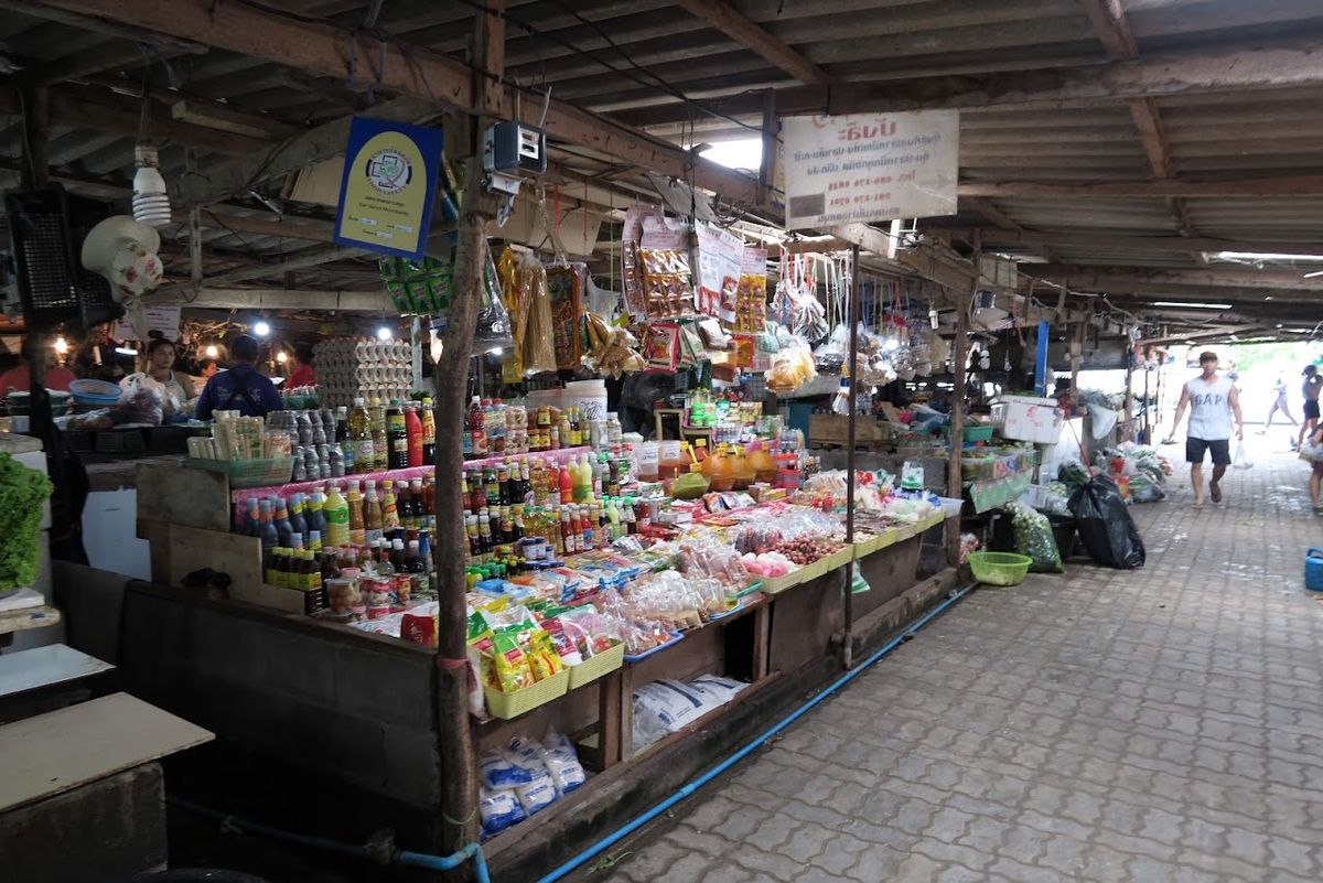 Bangrak Market photo 2