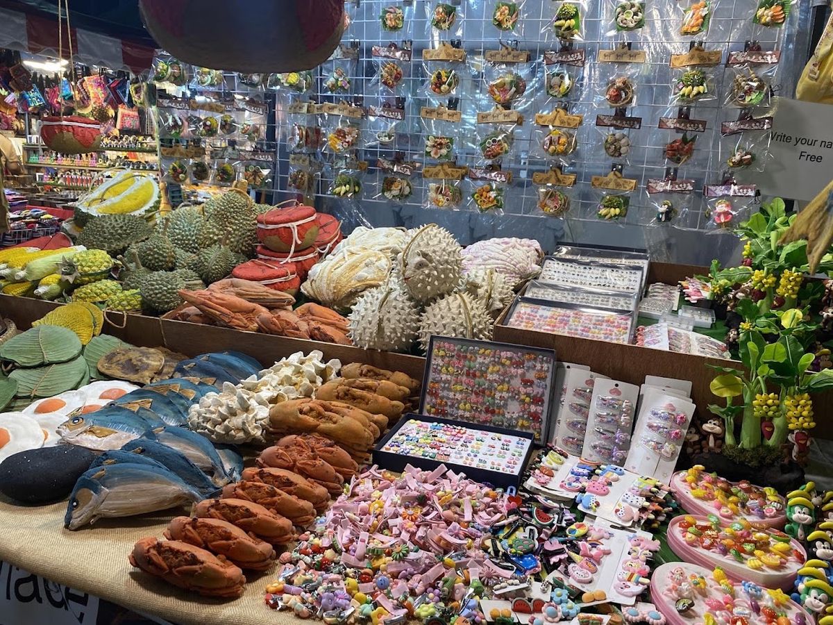 C Mui Market - Foods&Souvenirs Market photo 3