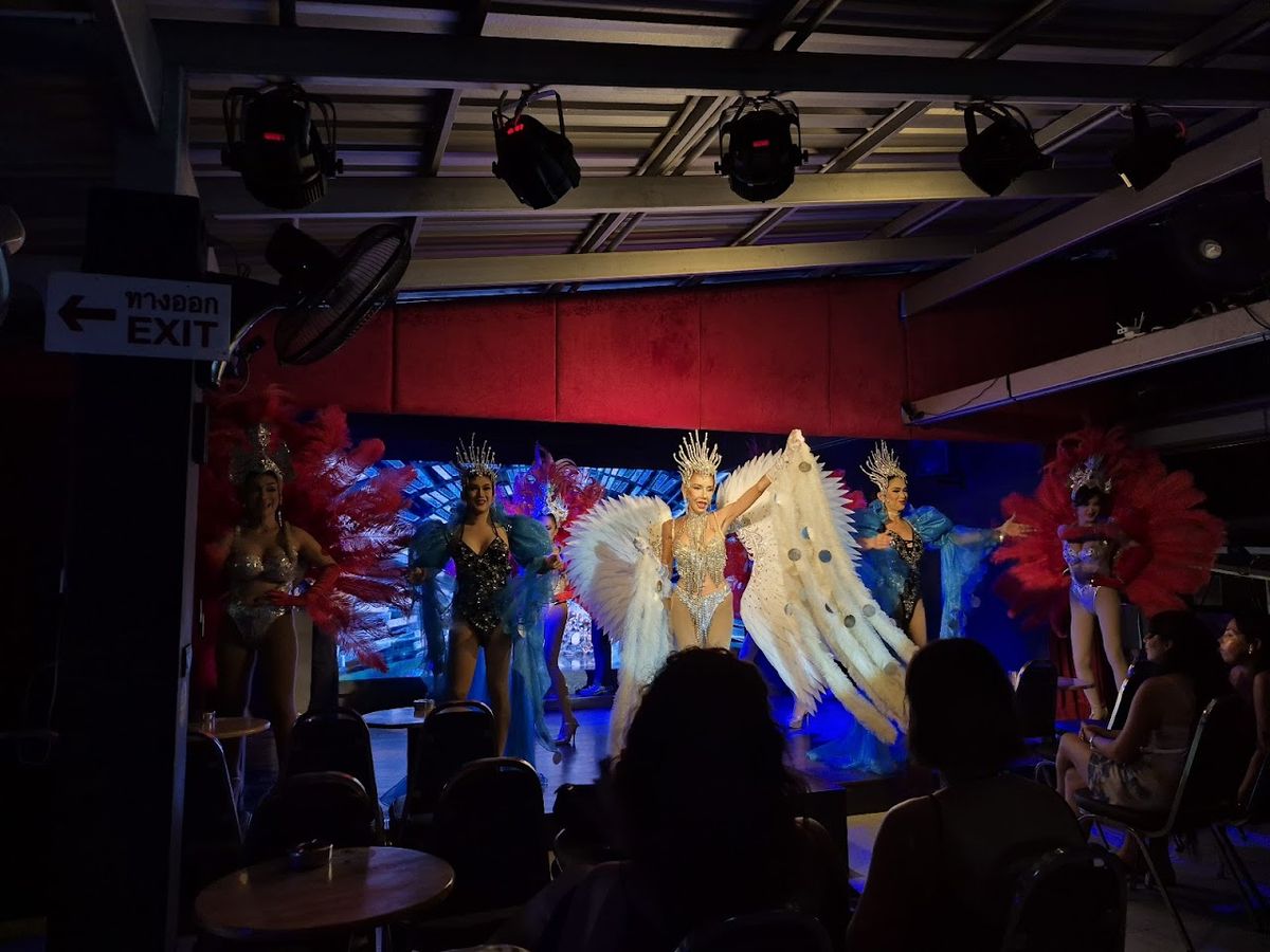Cabaret Paris Follies photo 2