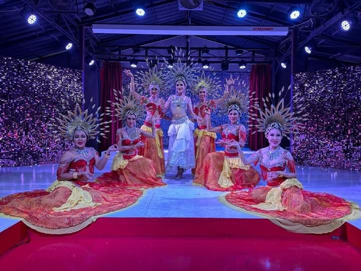 Cabaret Paris Follies, Koh Samui