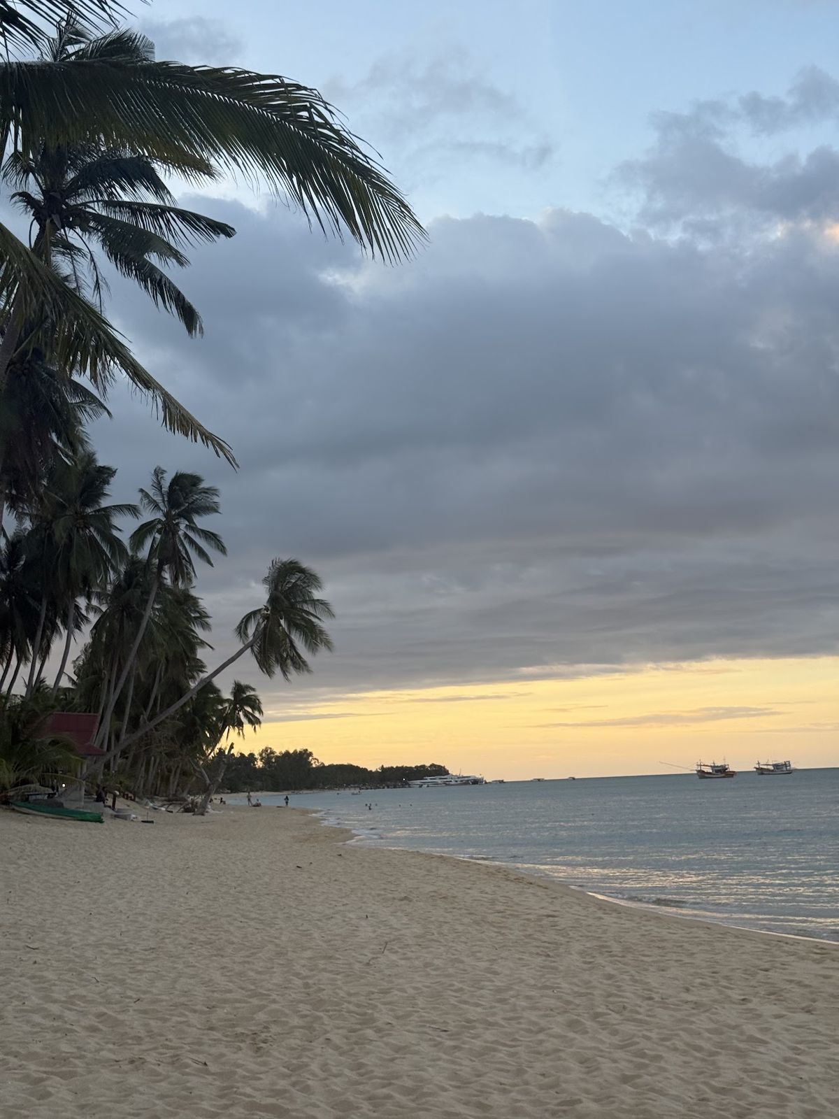 Mae Name Beach photo 3