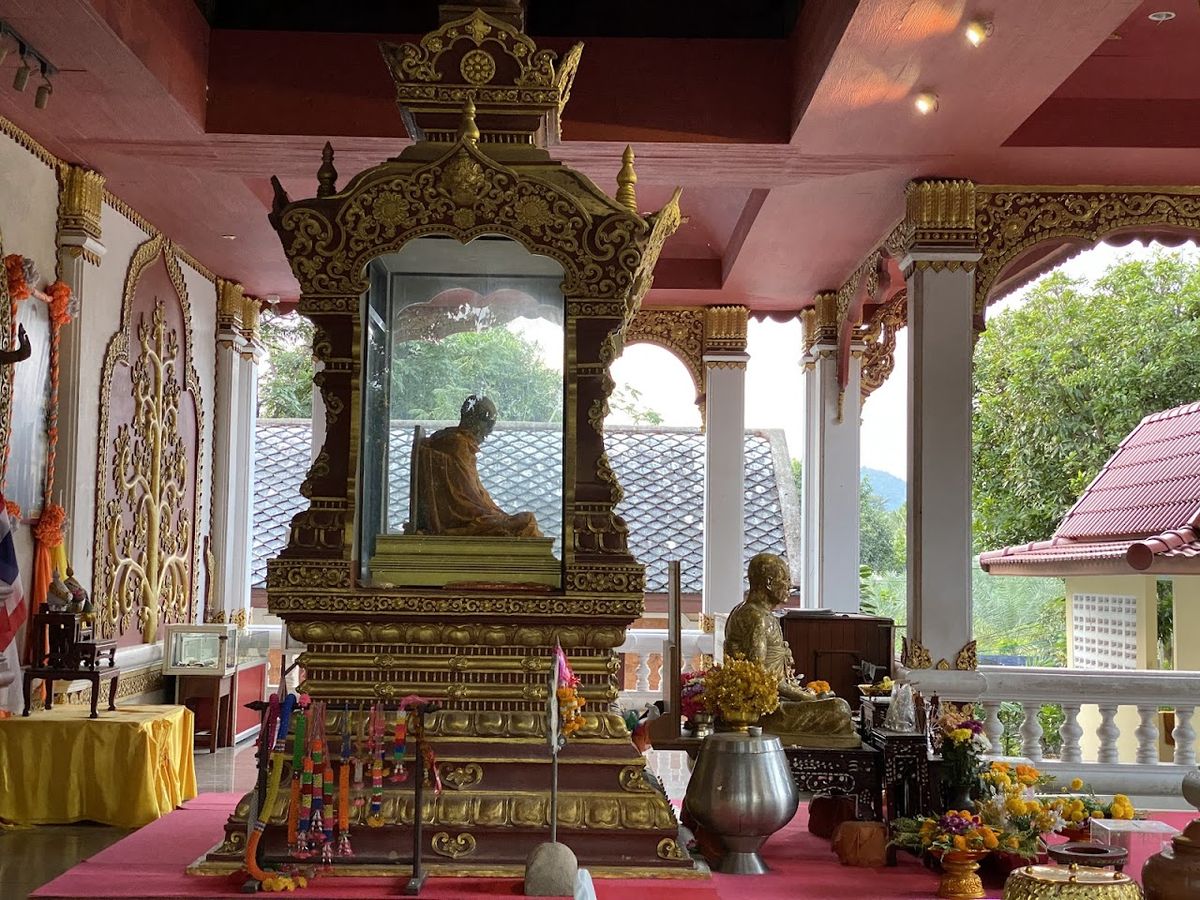 Wat Khunaram (Phra Wihan Luang Pho Daeng) photo 3