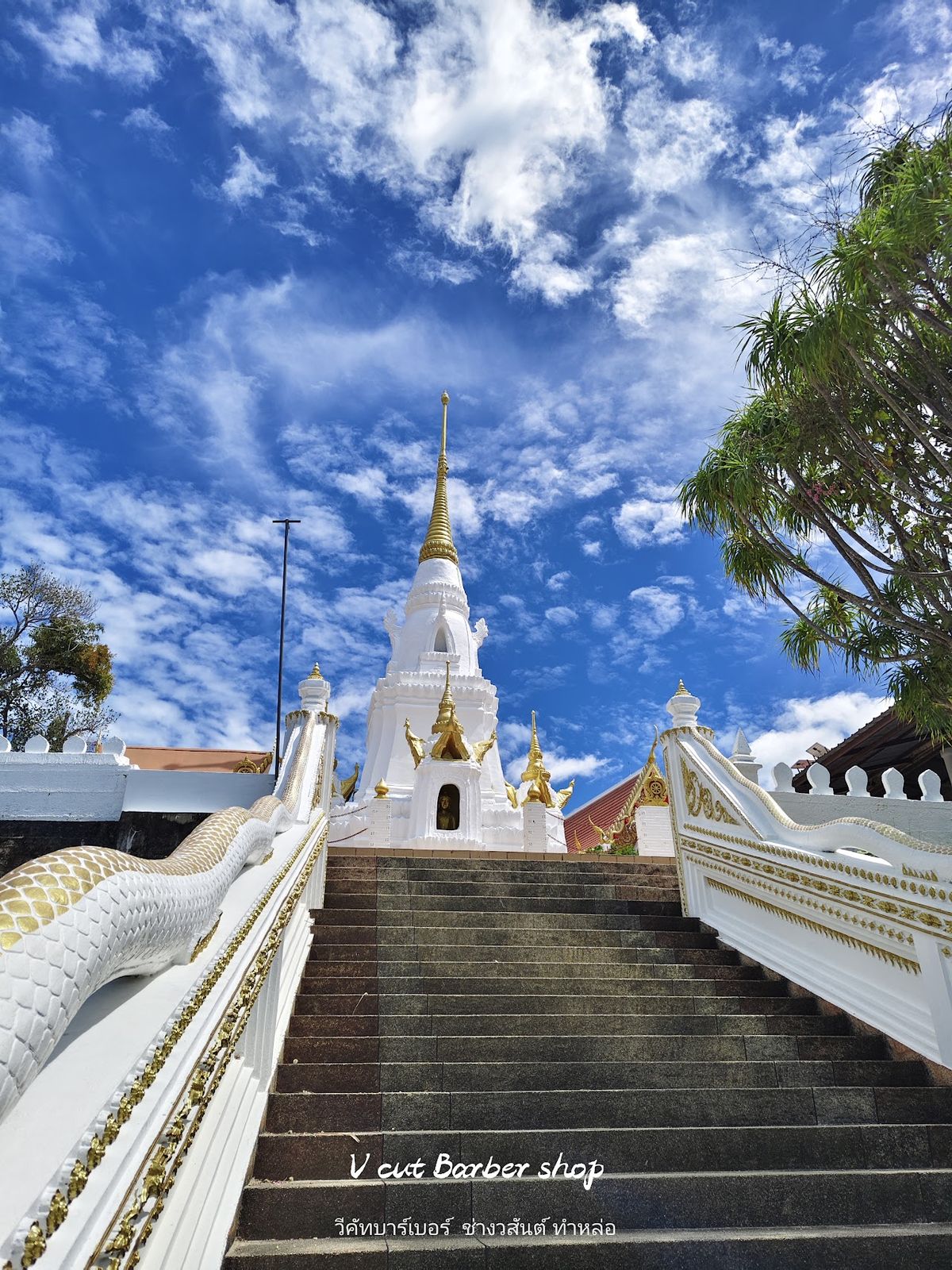 Wat Ratchathammaram Red Temple photo 4