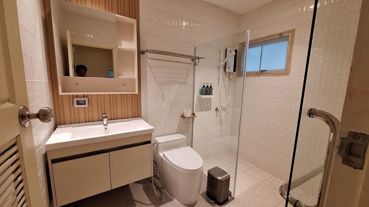 Amity Resort & beach Cafe' room interior in Lamai