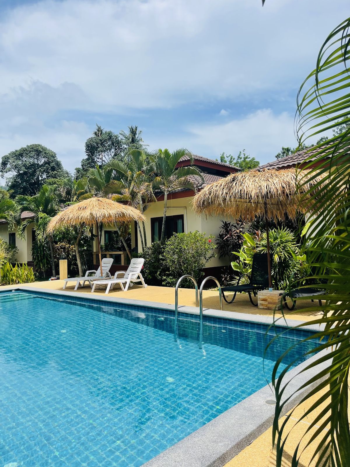 Ananda Resort exterior in Choeng Mon
