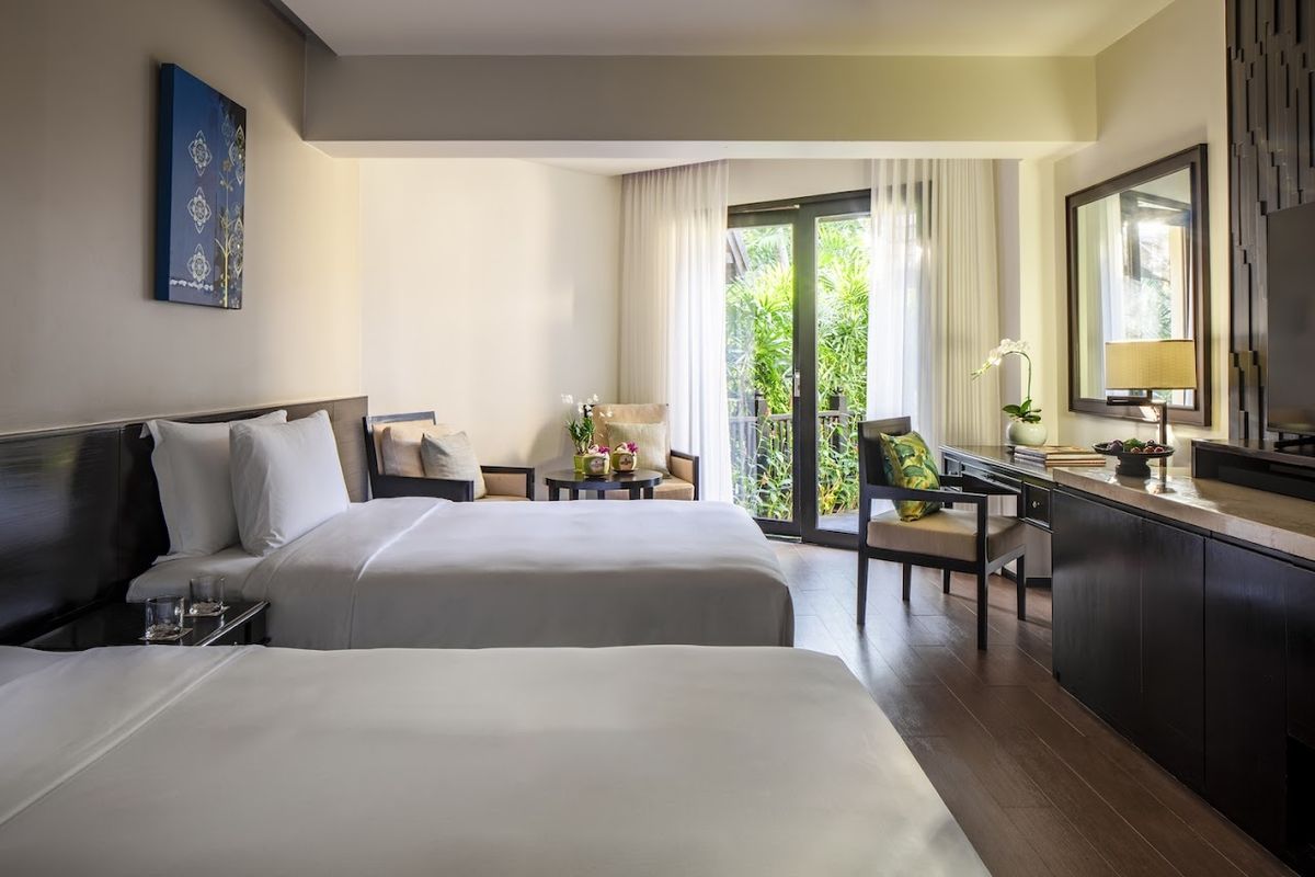 Anantara Bophut Koh Samui Resort pool and grounds in Bophut