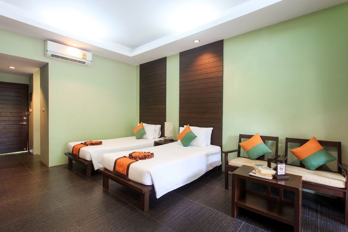 Baan Chaweng Beach Resort and Spa pool and grounds in Chaweng