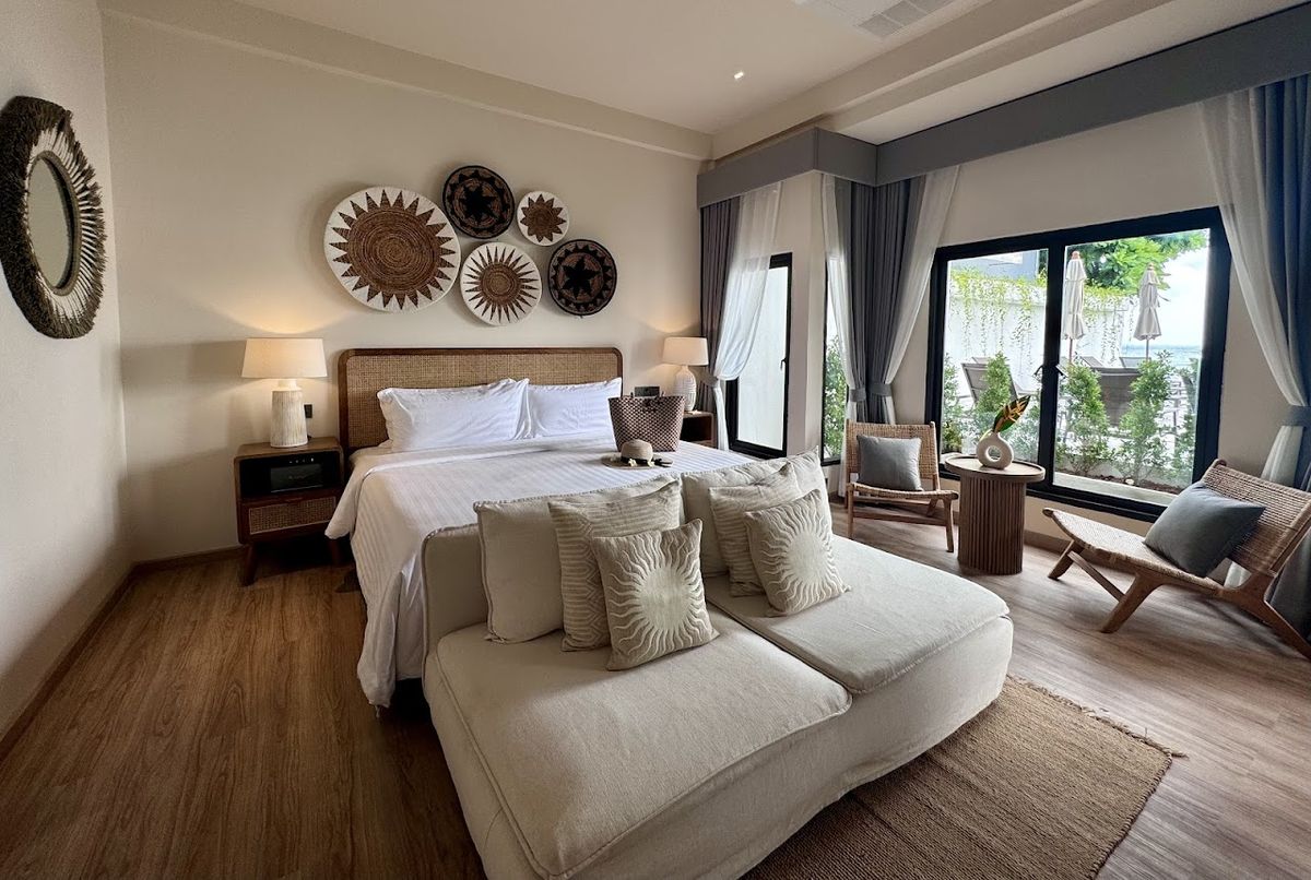 Baan Haad Ngam Boutique Resort & Villas pool and grounds in Chaweng