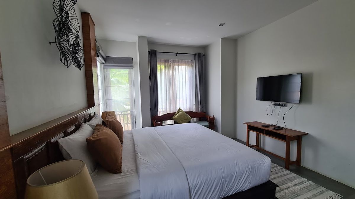 Baan Yaimai Boutique Samui บ้านยายไหมบูทีคสมุย pool and grounds in Fisherman's Village