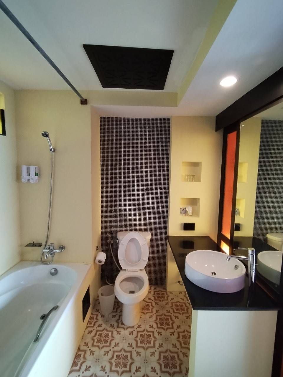 Bhundhari Chaweng Beach Resort facilities in Chaweng