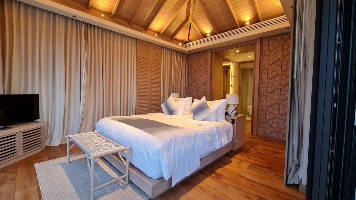 Cape Fahn Hotel pool and grounds in Choeng Mon