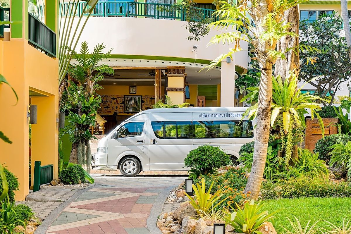 Chaba Cabana Beach Resort exterior in Chaweng