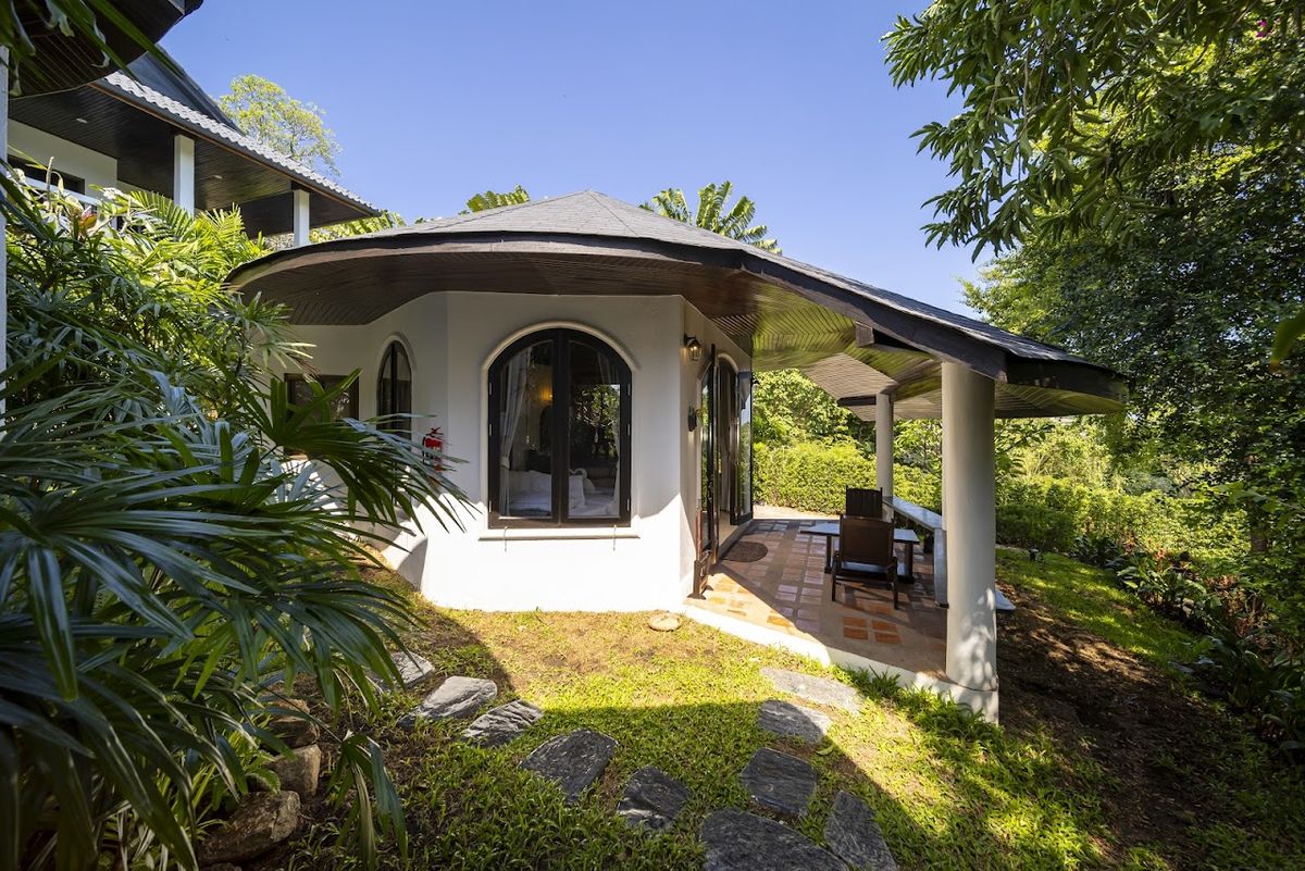 Chaweng Bayview Resort exterior in Bophut