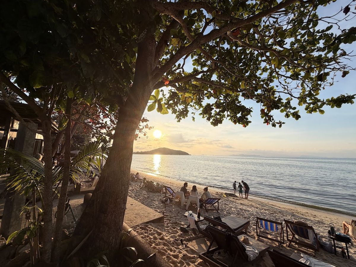 Chill Inn Lipanoi Hostel and Beach Cafe facilities in Nathon