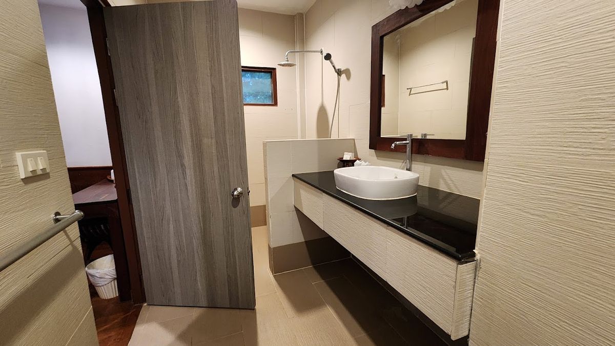 Coco Palm Beach Resort, Ko Samui facilities in Maenam