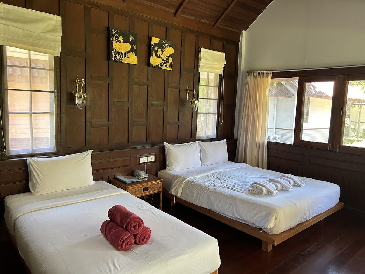 Coco Palm Beach Resort, Ko Samui pool and grounds in Maenam