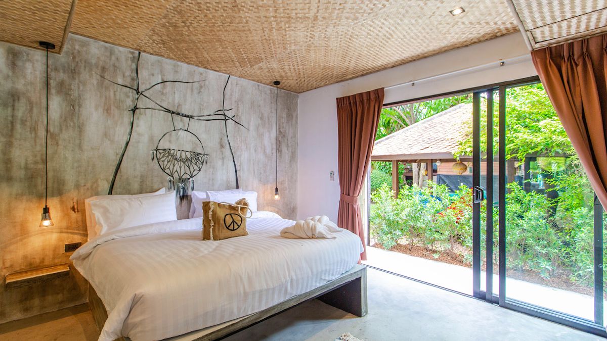 Dreamcatcher Boutique Hotel pool and grounds in Fisherman's Village