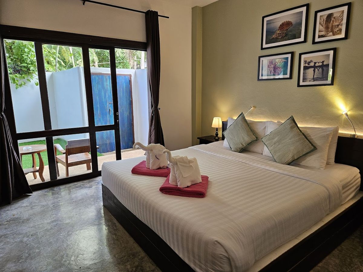 Greenlight Resort & Cafe facilities in Fisherman's Village