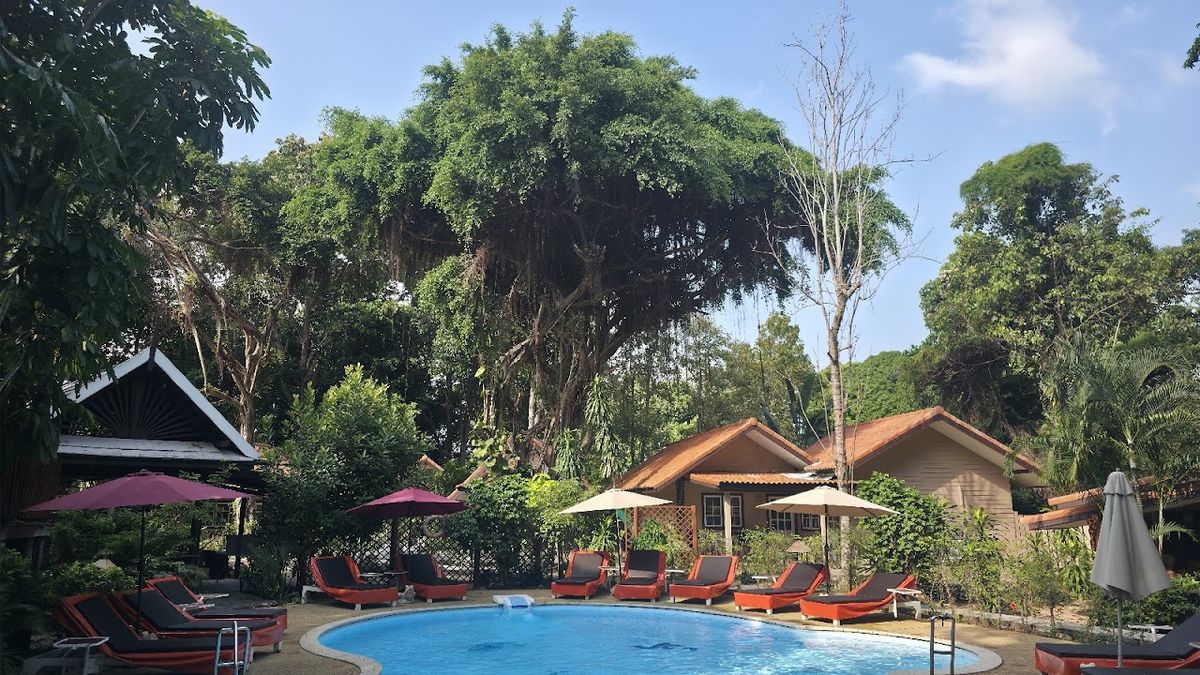 Harry's Bungalows facilities in Maenam