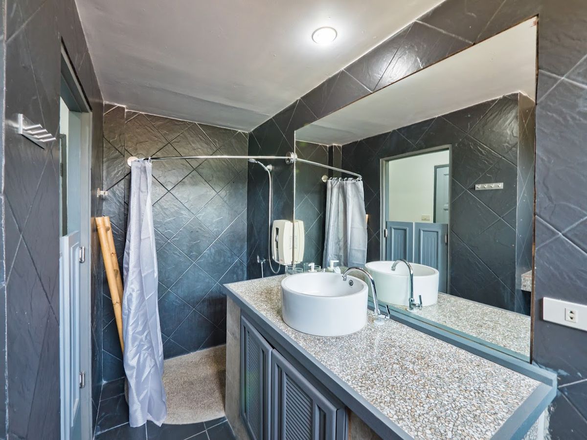 Lemon House apartments facilities in Maenam