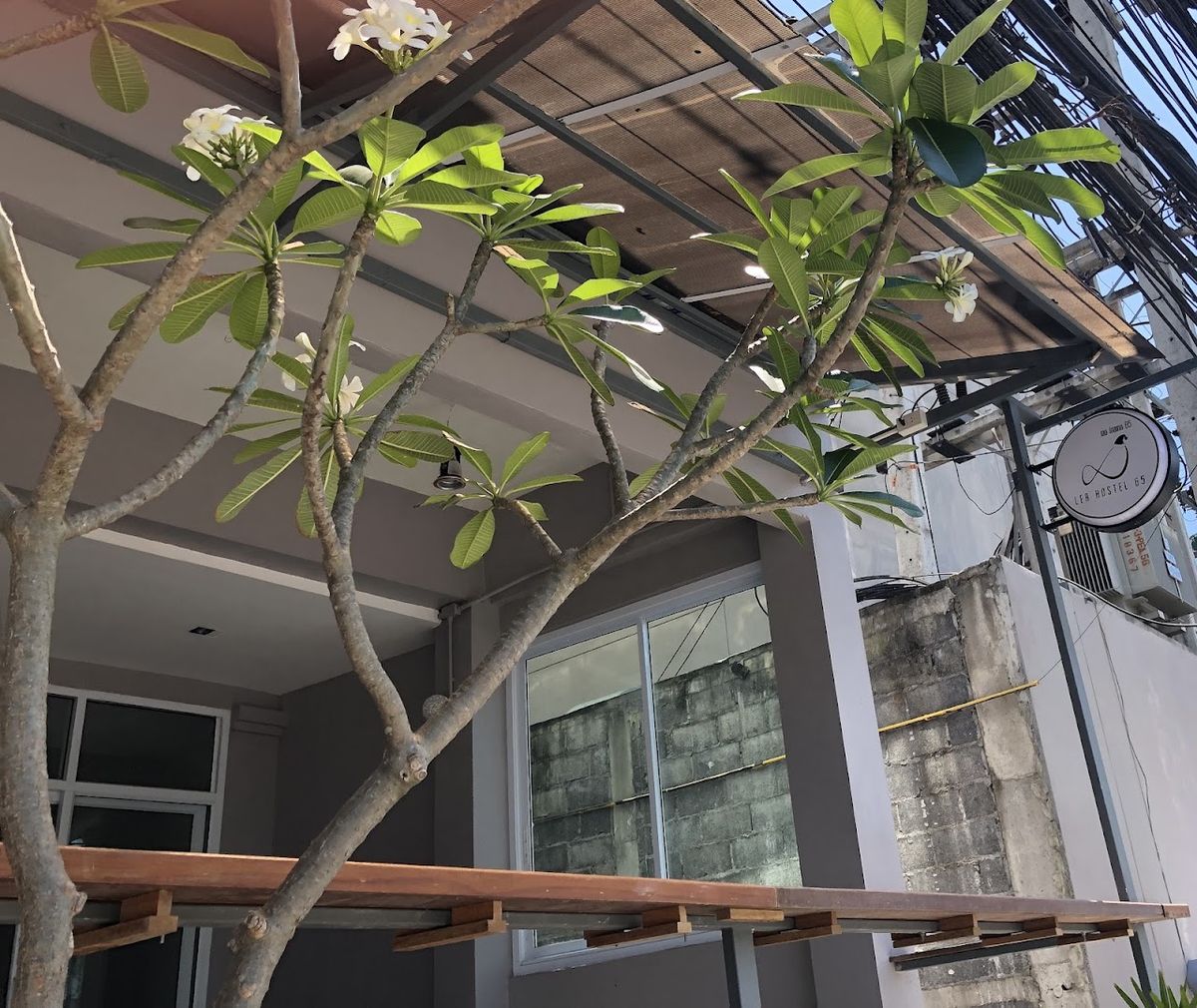 Ler Hostel 65 exterior in Chaweng