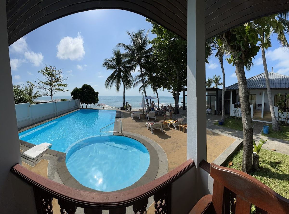 Marina Beach facilities in Lamai