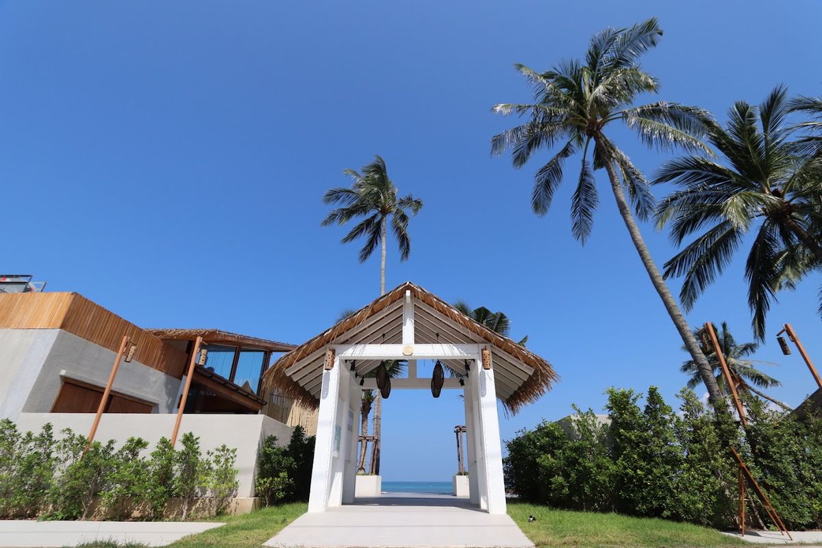 Mimosa Resort exterior in Maenam