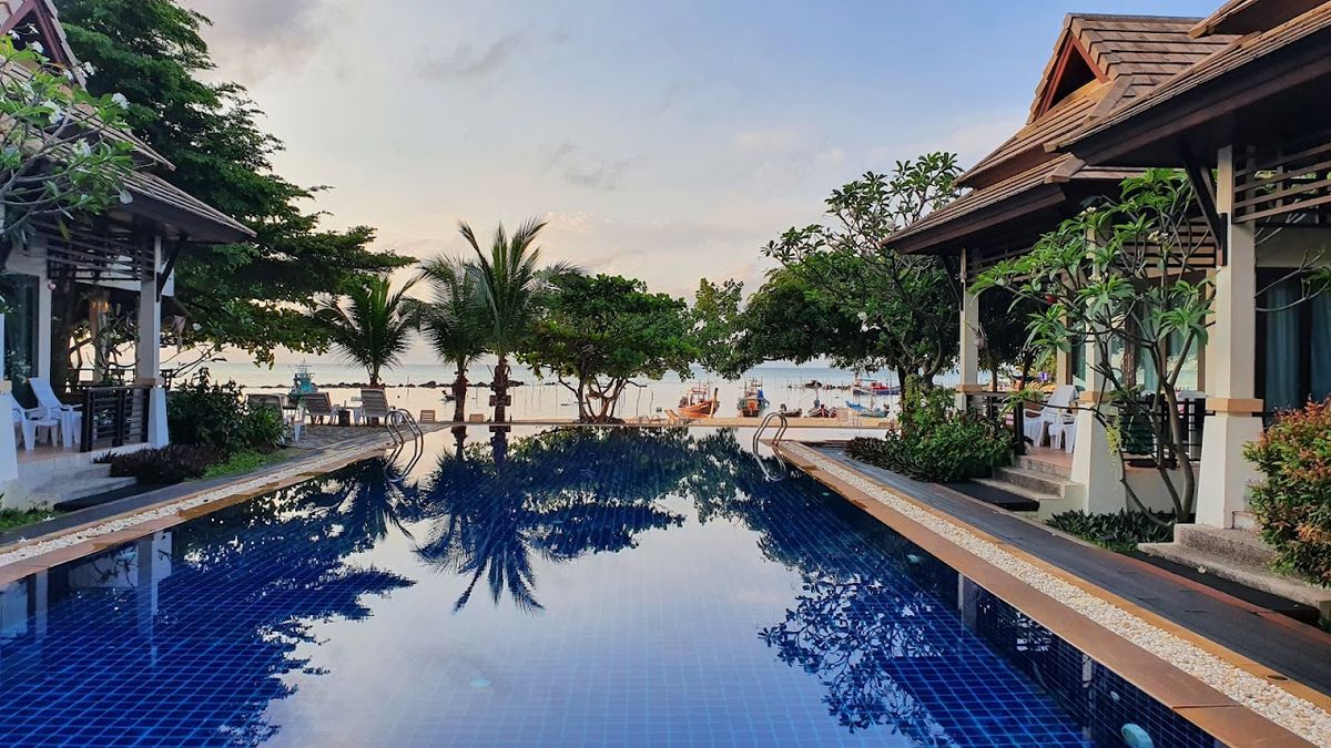 Poolsawat Villa room interior in Lamai