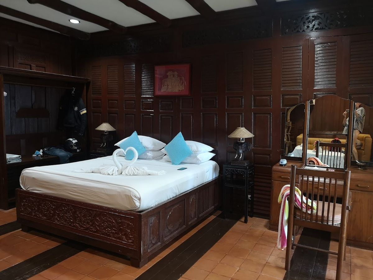 Sans Souci Samui pool and grounds in Chaweng