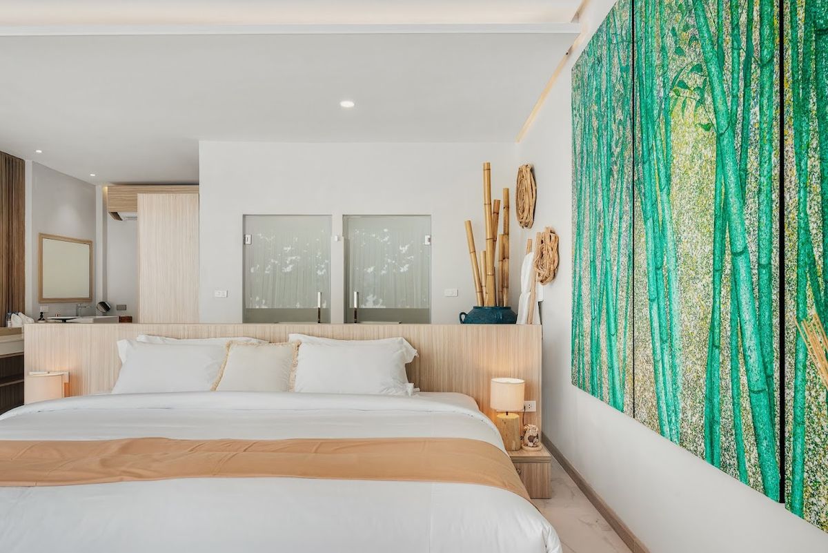 Secret Tides - Luxury Beachfront Villas pool and grounds in Bophut