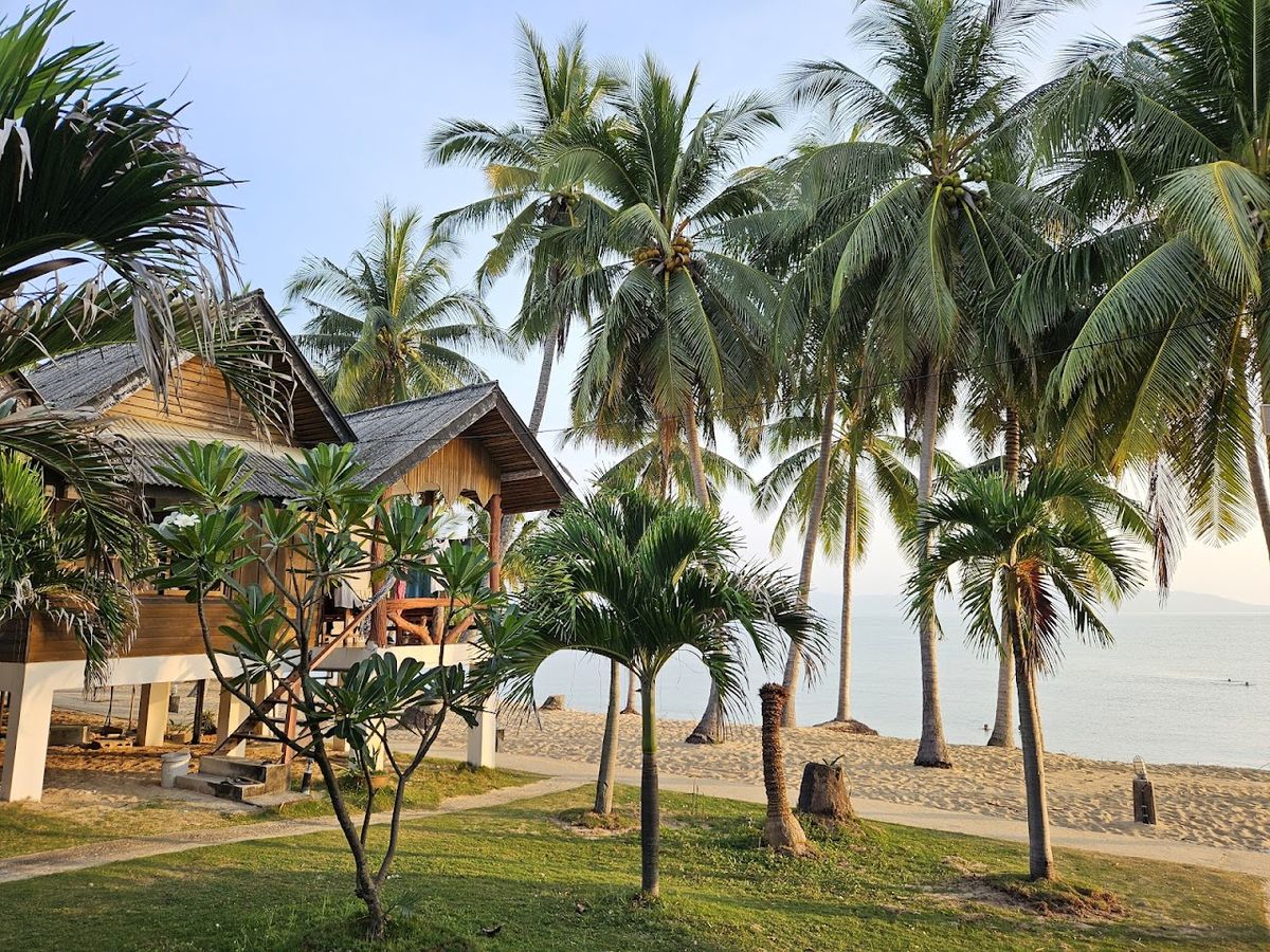 Shangrila Bungalow facilities in Maenam