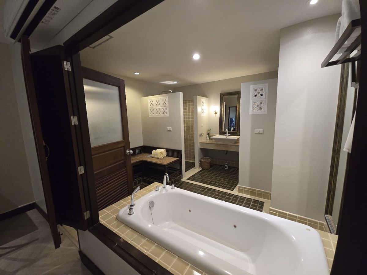 The Fair House Beach Resort & Hotel, Koh Samui facilities in Nathon